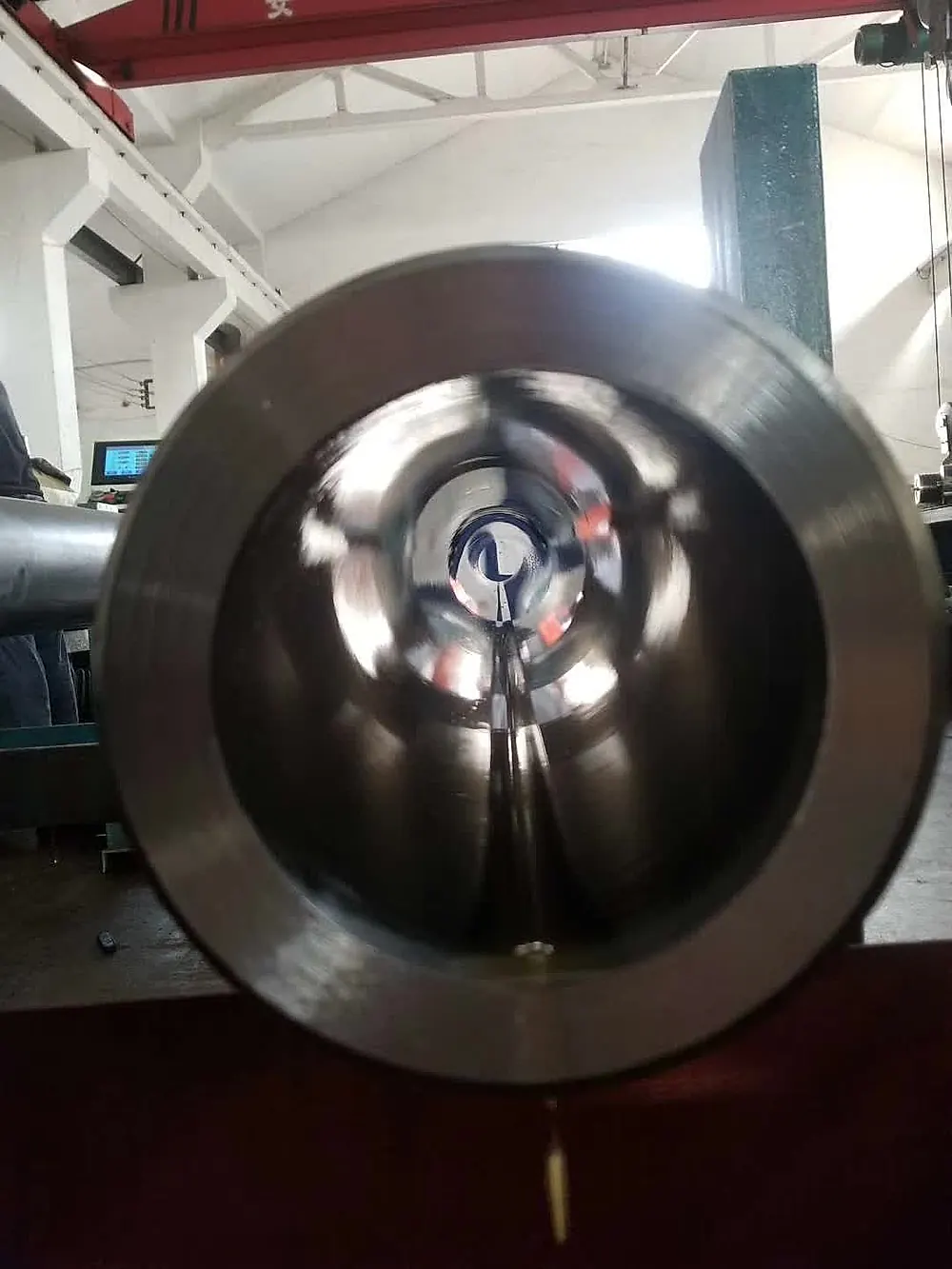 Deep-machined titanium thick-wall forging bore finish — offshore stress joint grade