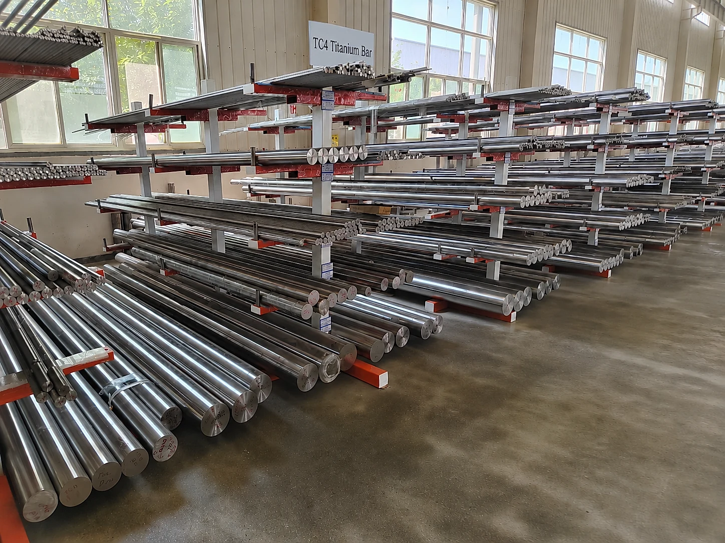 TC4 / Gr.5 titanium bar cantilever rack: full spec 6-300 mm diameter, 400 tonnes spot covering aerospace, medical and chemical